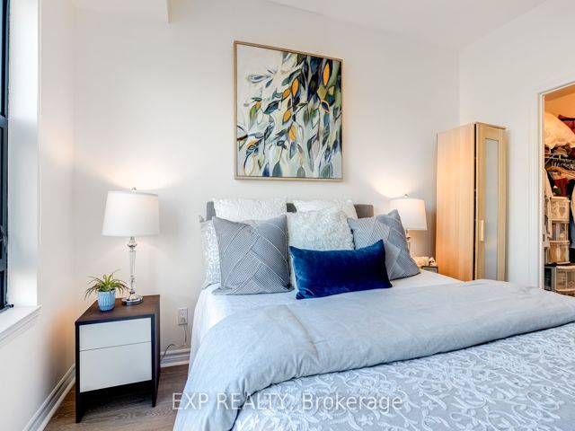 610 - 2522 Keele St