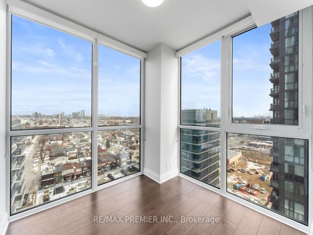 1302 - 15 Zorra St