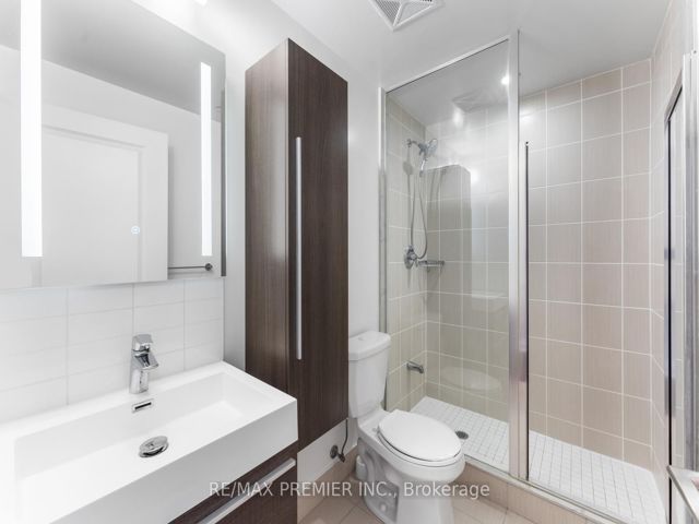 1302 - 15 Zorra St