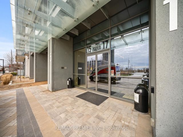 1302 - 15 Zorra St