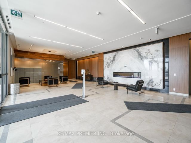1302 - 15 Zorra St