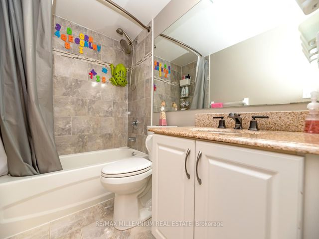 2093 - 3045 Finch Ave