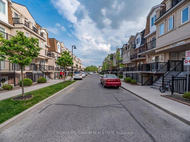 2093 - 3045 Finch Ave