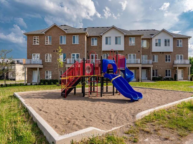 2093 - 3045 Finch Ave