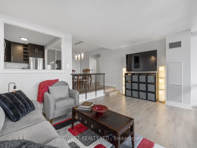 1806 - 240 Scarlett Rd
