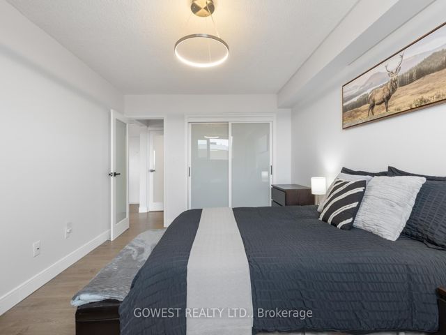 1806 - 240 Scarlett Rd