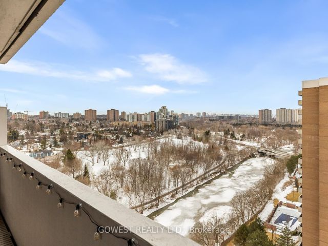 1806 - 240 Scarlett Rd