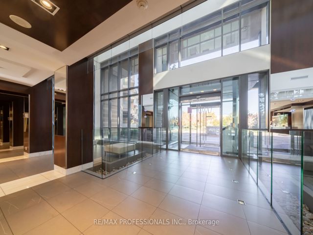 803 - 225 Sherway Gdns