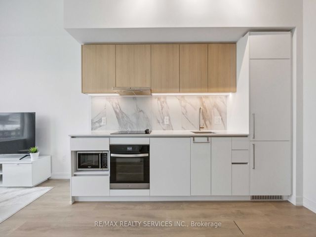 115 - 1100 Sheppard Ave