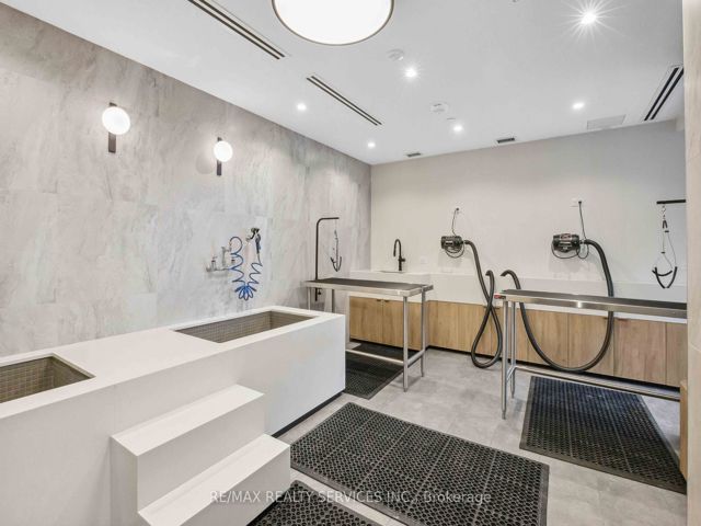 115 - 1100 Sheppard Ave