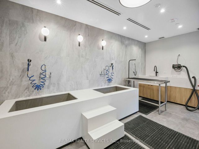 115 - 1100 Sheppard Ave