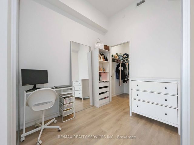115 - 1100 Sheppard Ave