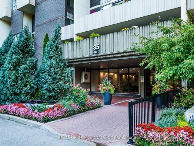 510 - 35 Ormskirk Ave