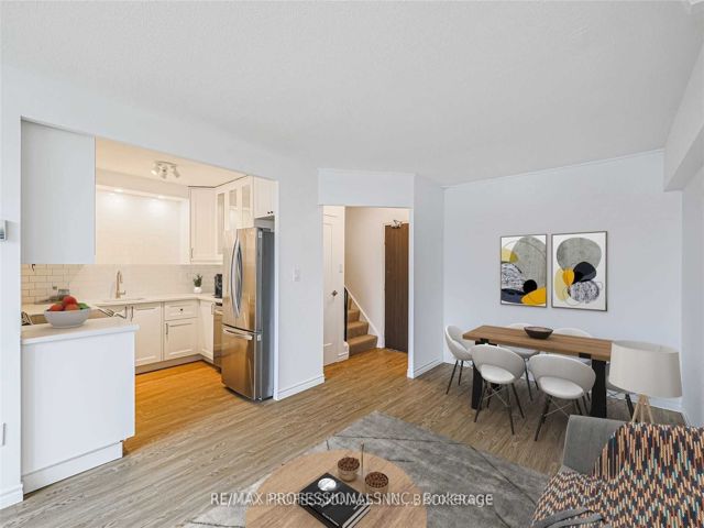 510 - 35 Ormskirk Ave