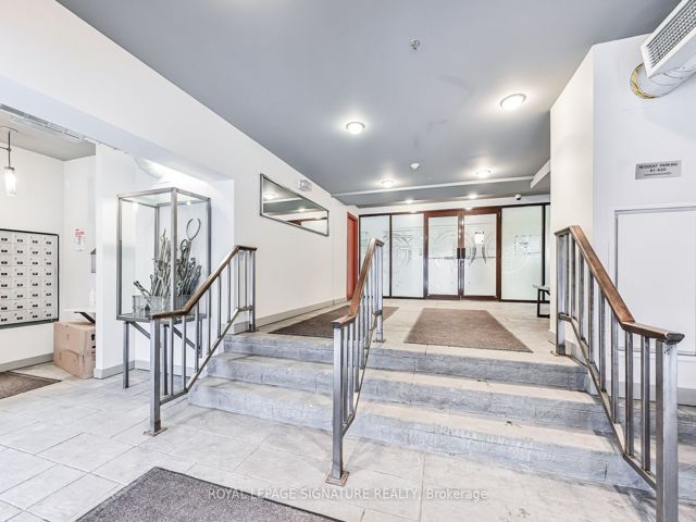 336 - 1100 Lansdowne Ave