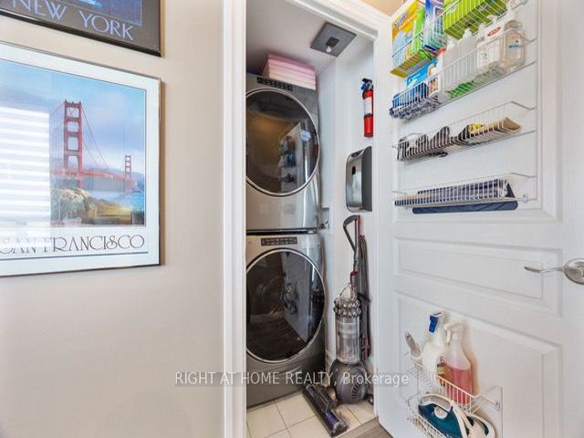 1108 - 2083 Lake Shore Blvd W