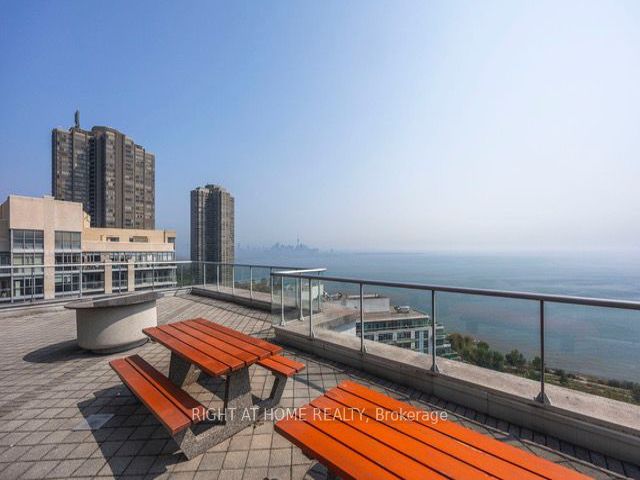 1108 - 2083 Lake Shore Blvd W