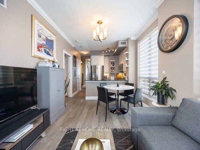 1108 - 2083 Lake Shore Blvd W