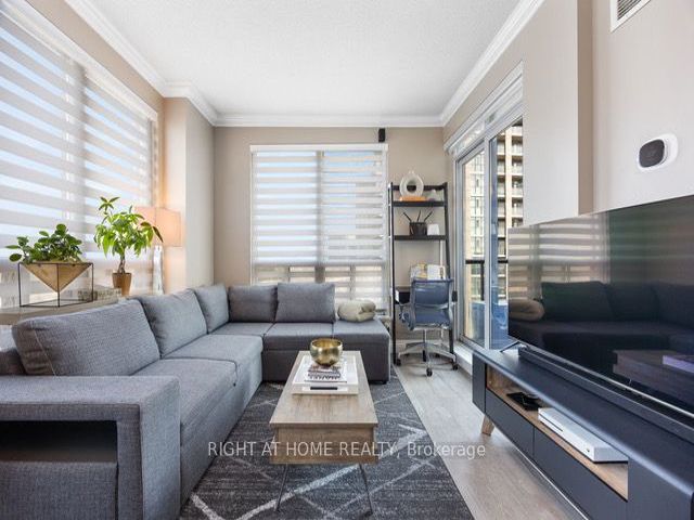1108 - 2083 Lake Shore Blvd W