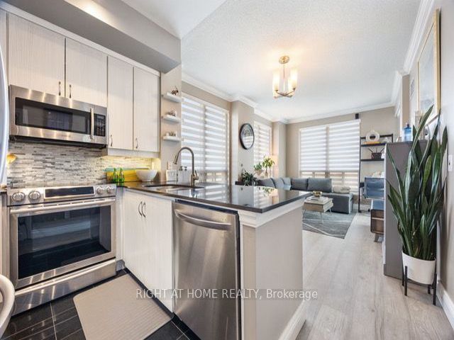 1108 - 2083 Lake Shore Blvd W