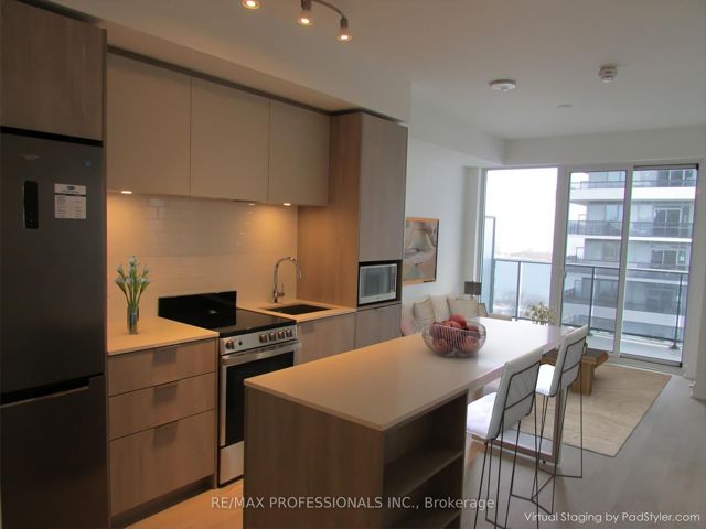 705 - 70 Annie Craig Dr