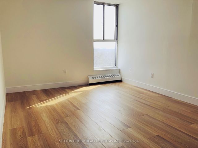 912 - 420 Mill Rd