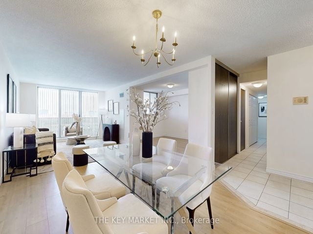 706 - 812 Burnhamthorpe Rd
