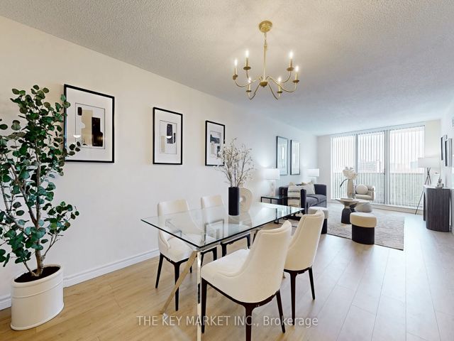 706 - 812 Burnhamthorpe Rd