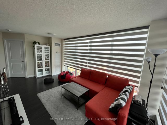 1006 - 80 Esther Lorrie Dr
