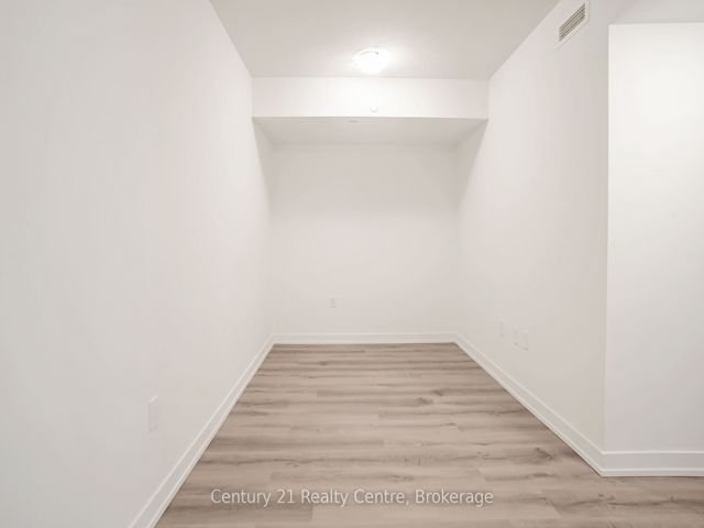 616 - 556 Marlee Ave