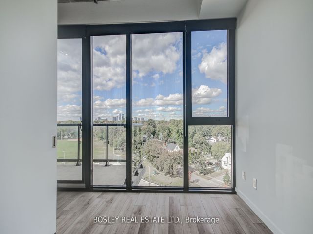 707 - 7 Smith Cres