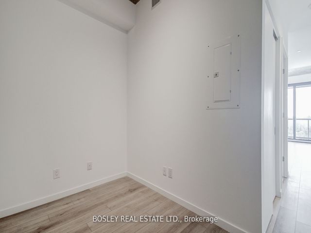 707 - 7 Smith Cres
