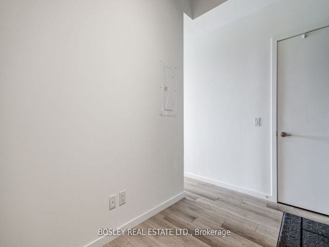 707 - 7 Smith Cres