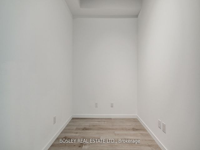 707 - 7 Smith Cres