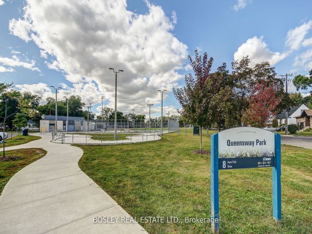 707 - 7 Smith Cres