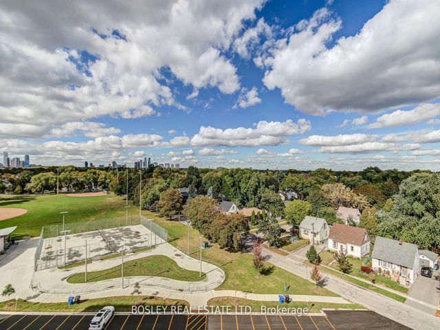 707 - 7 Smith Cres