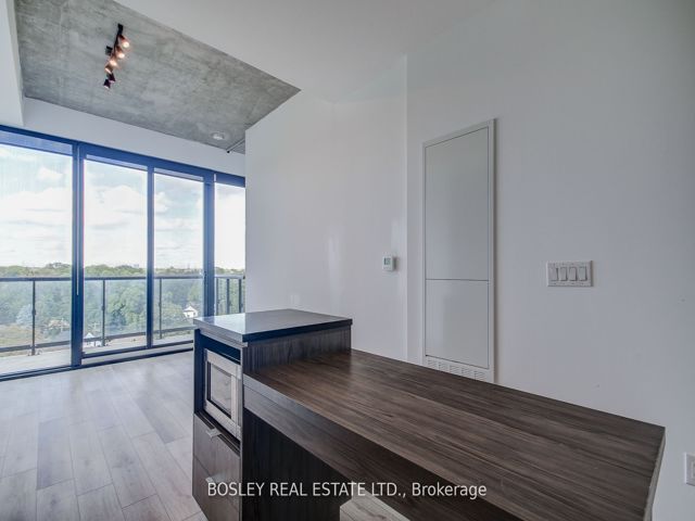 707 - 7 Smith Cres