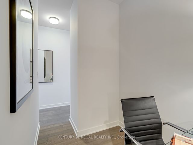 804 - 2720 Dundas St W