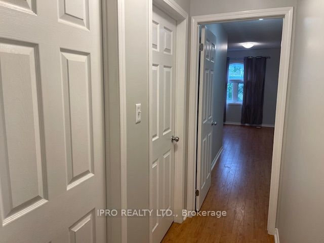 204 - 1530 Weston Rd