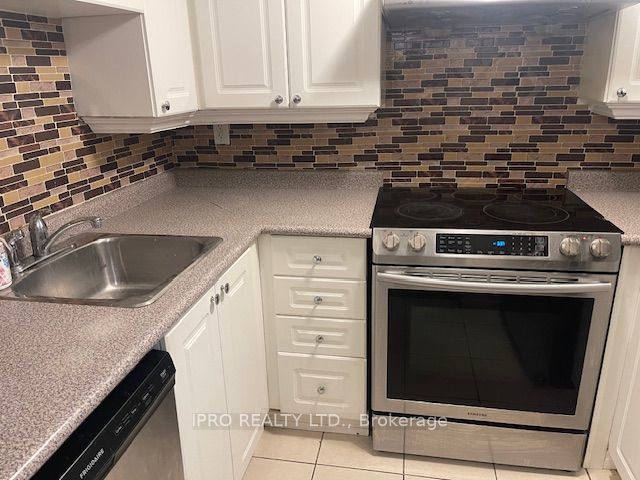 204 - 1530 Weston Rd