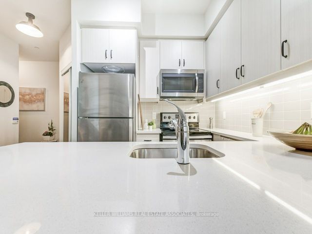 209 - 15 Zorra St