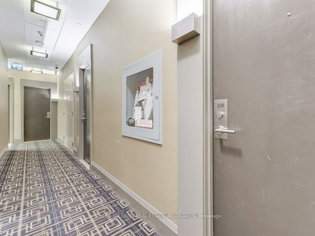 209 - 15 Zorra St