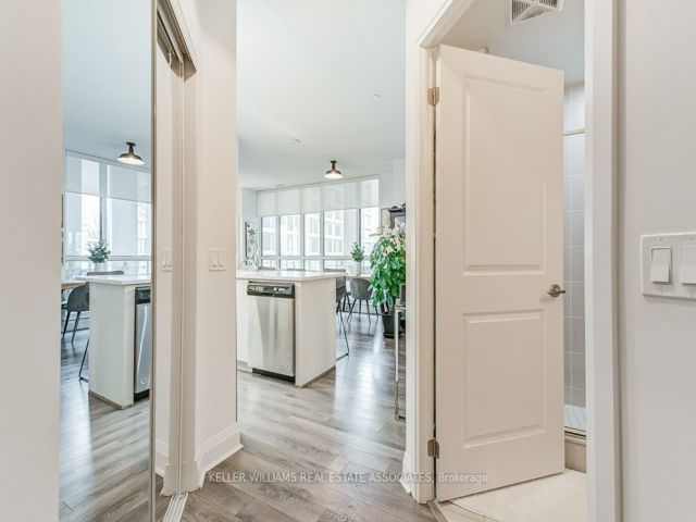 209 - 15 Zorra St