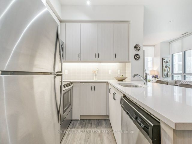 209 - 15 Zorra St