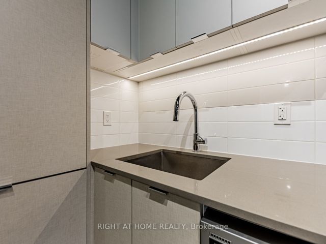 324 - 26 Gibbs Rd