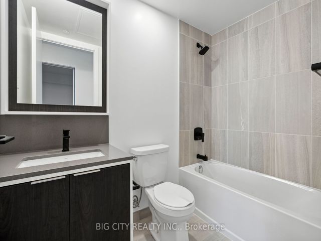 407 - 36 Zorra St