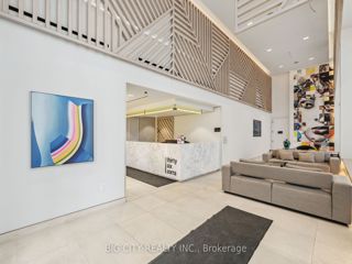 407 - 36 Zorra St