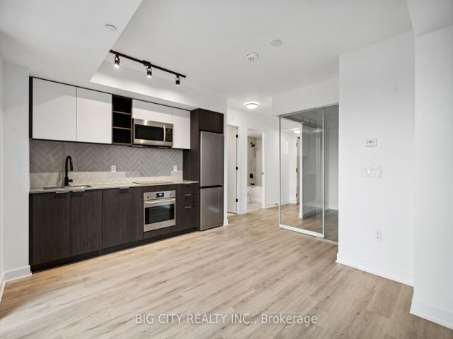 407 - 36 Zorra St