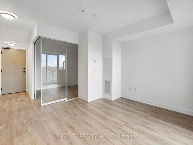 407 - 36 Zorra St