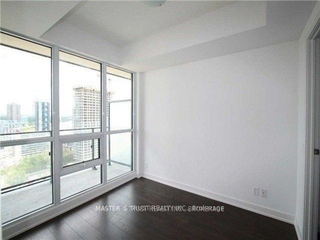 3708 - 2200 Lakeshore Blvd W